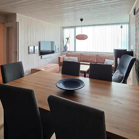 3 Bedroom Stunning In Appartamento Noresund