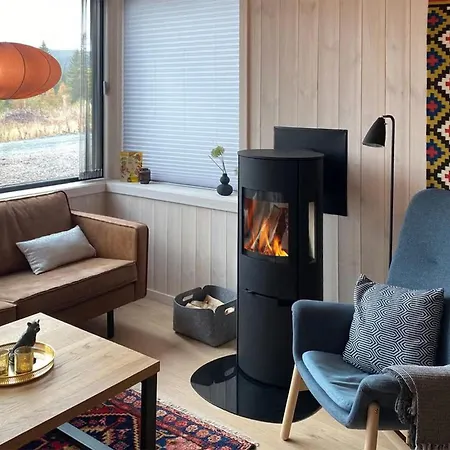 3 Bedroom Stunning In Appartamento Noresund